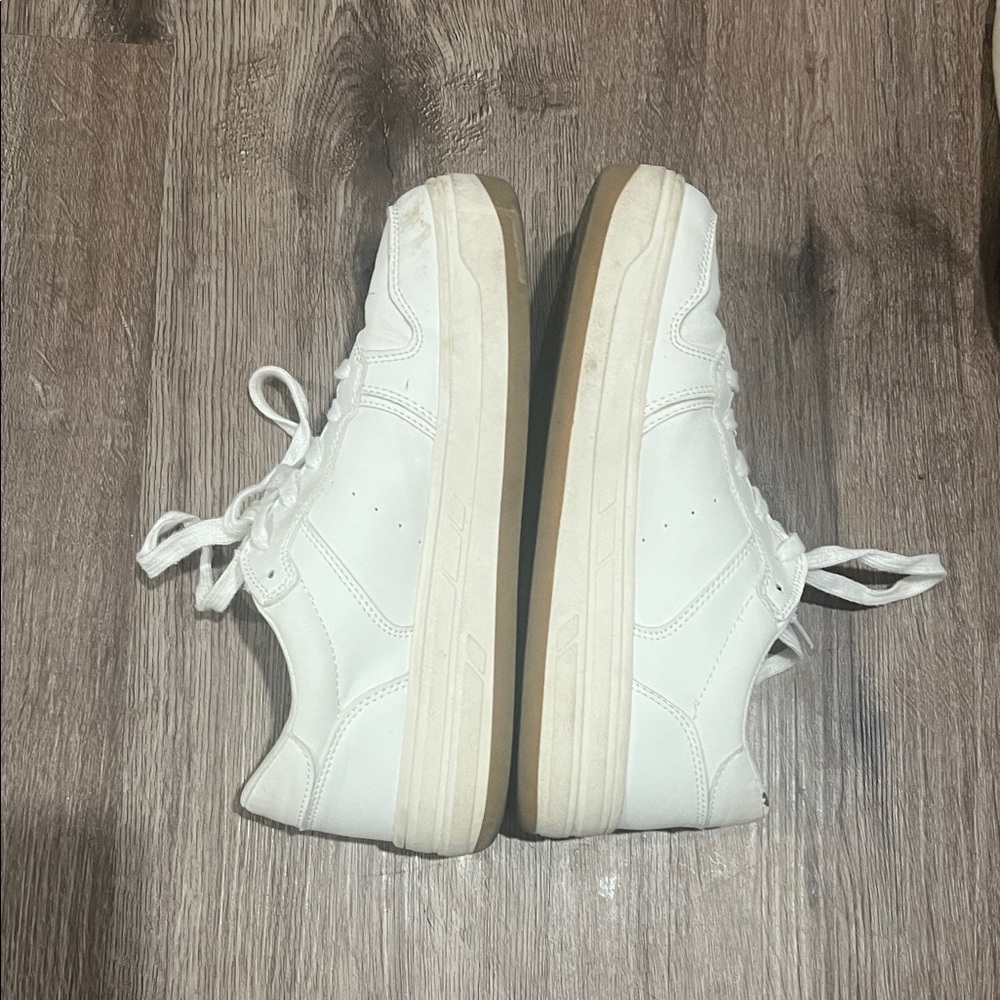 American Eagle Outfitters White Sneakers